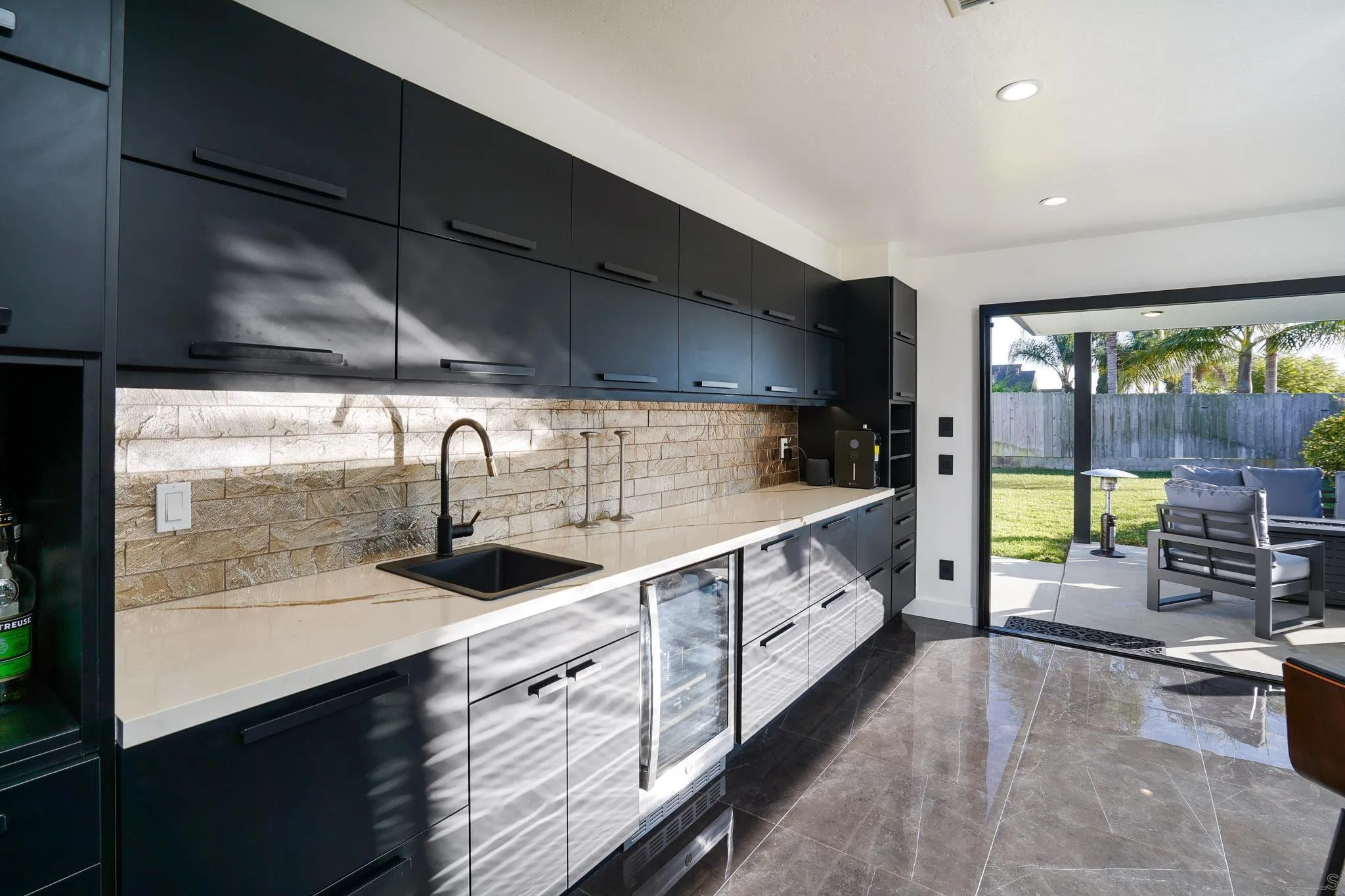 1517 Shields Avenue Encinitas, CA 92024 - Photo 9 of 37