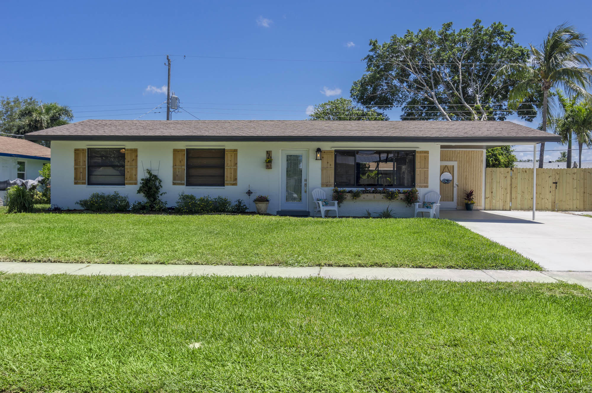 937 Firetree Road North Palm Beach, FL 33408 - Photo 2 of 29 _IMG3000