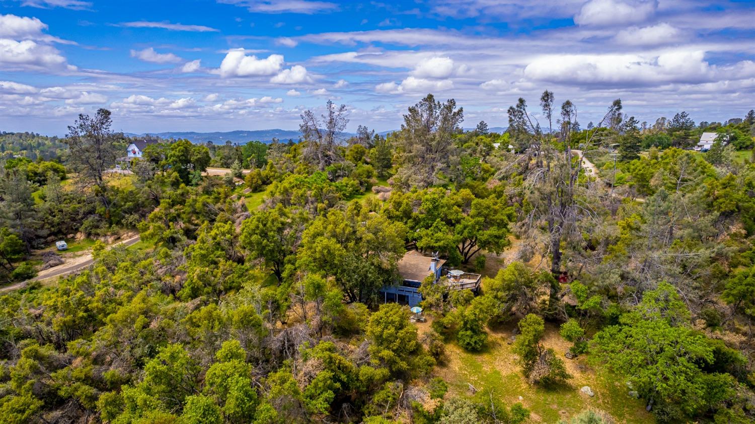 5090 Tiptop Road Mariposa, CA 95338 - Photo 43 of 46 a view of a city