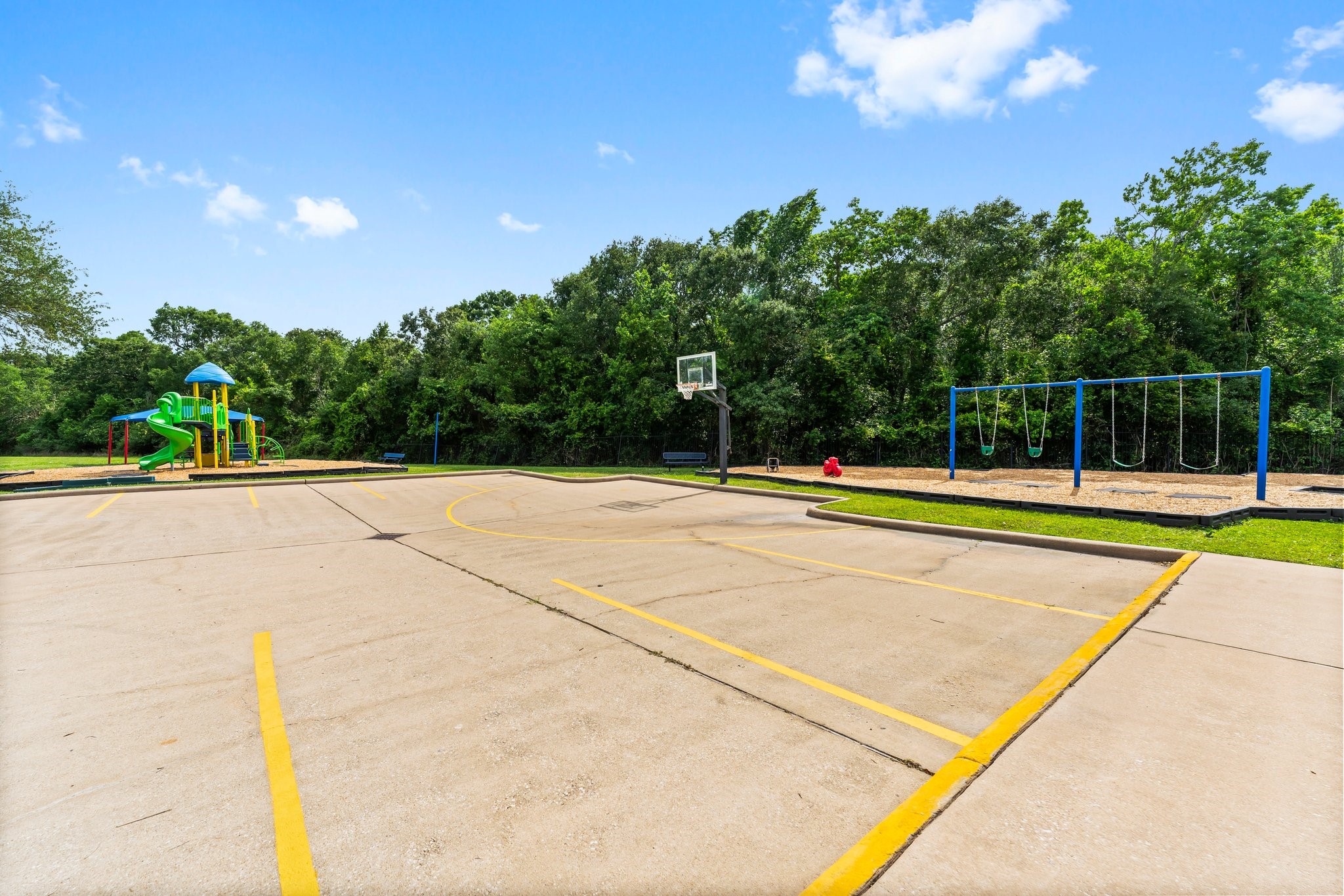 4210 Rainfall Drive Pasadena, TX 77505 - Photo 46 of 46 a view of basketball court