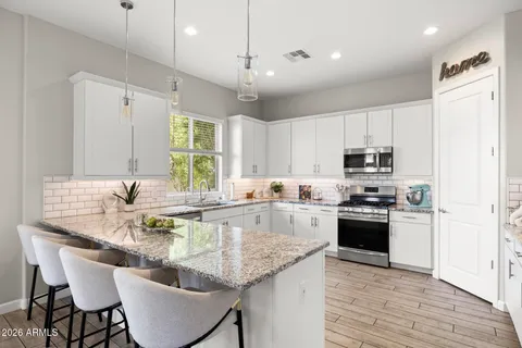 $950,000 | 6504 East Rose Marie Lane, Phoenix, AZ 85054