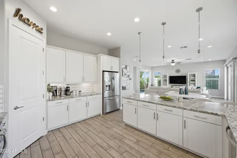 $899,999 | 6504 East Rose Marie Lane, Phoenix, AZ 85054