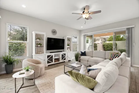 $950,000 | 6504 East Rose Marie Lane, Phoenix, AZ 85054