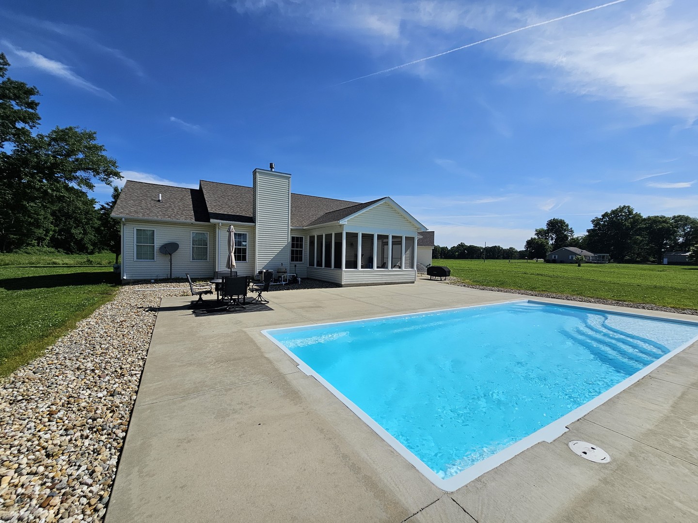 17619 East Angling Road Mount Vernon, IL 62864 - Photo 5 of 37