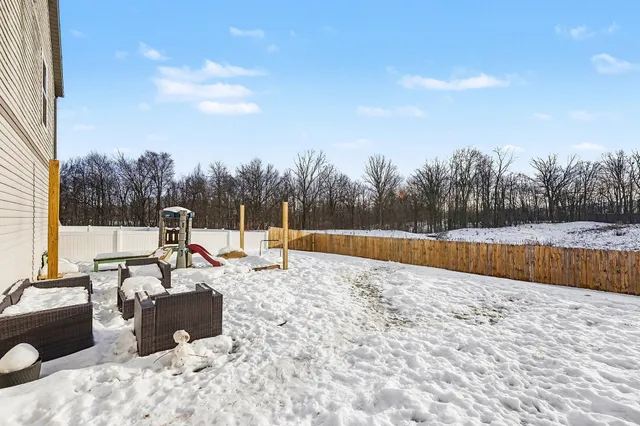 $349,900 | 5090 Alyssum Drive Southeast, Kentwood, MI 49512