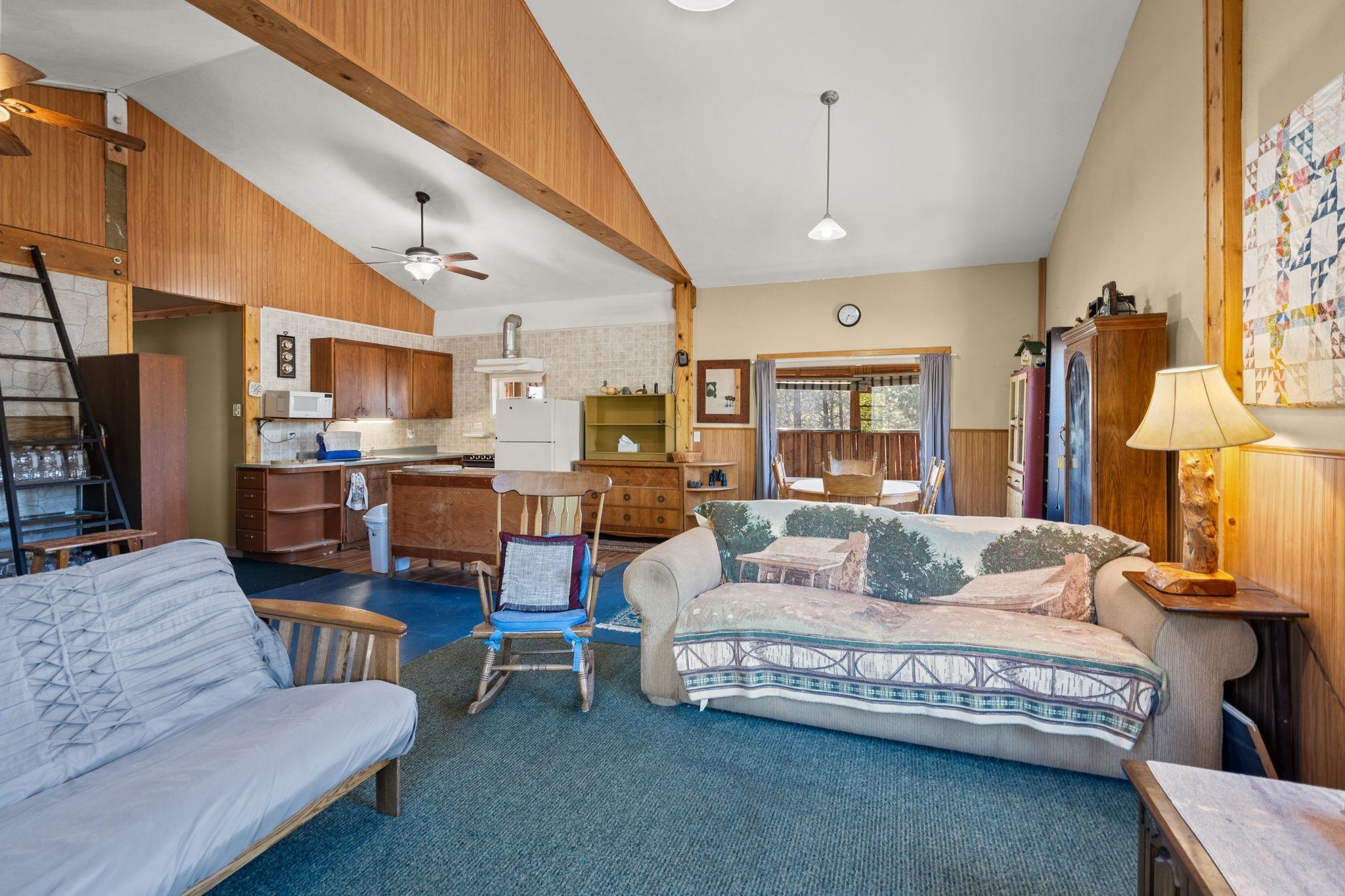 4548 Emilys Way Springdale, WA 99173 - Photo 14 of 44 Gallery Image 14