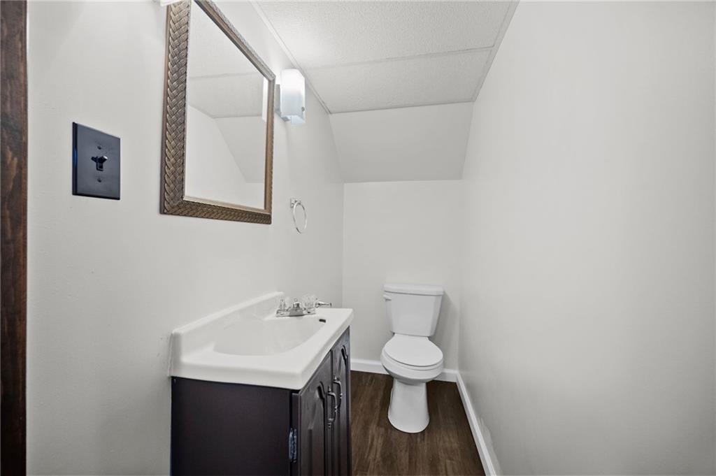 68 Herbst Road Coraopolis, PA 15108 - Photo 36 of 42 Lower level powder room