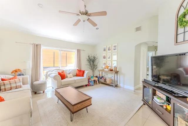 $3,500 | 1334 Northwest 125th Terrace, Sunrise, FL 33323