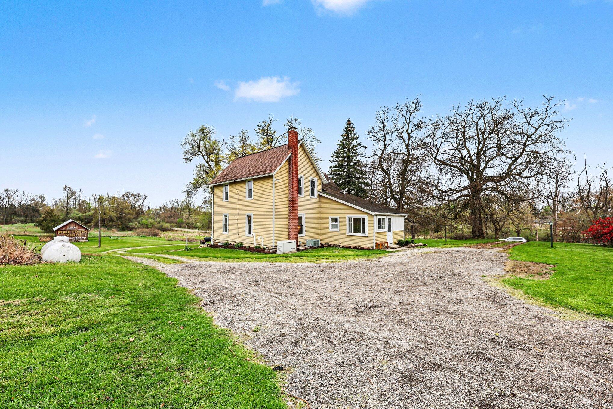 5965 Kothe Road Manchester, MI 48158 - Photo 2 of 37 002_file_4535