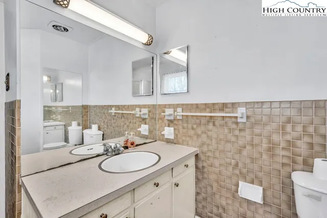 $575,000 | 315 East Ridge Drive, Boone, NC 28607