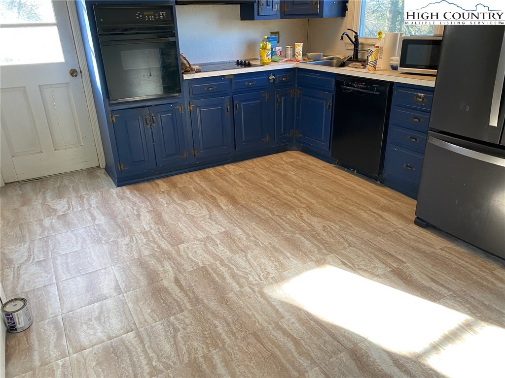 315 East Ridge Drive Boone, NC 28607 - Photo 6 of 39