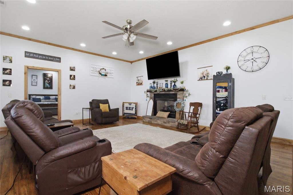 16705 Oak Hill Drive Road Houston, MO 65483 - Photo 4 of 36