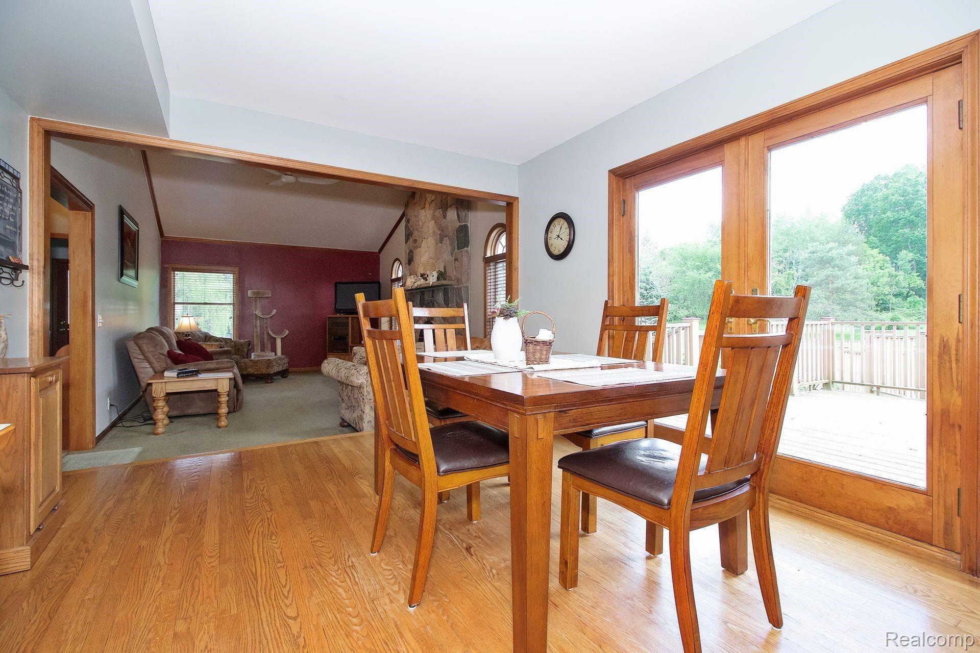 12798 Hibner Road Hartland, MI 48353 - Photo 13 of 36 17.jpg