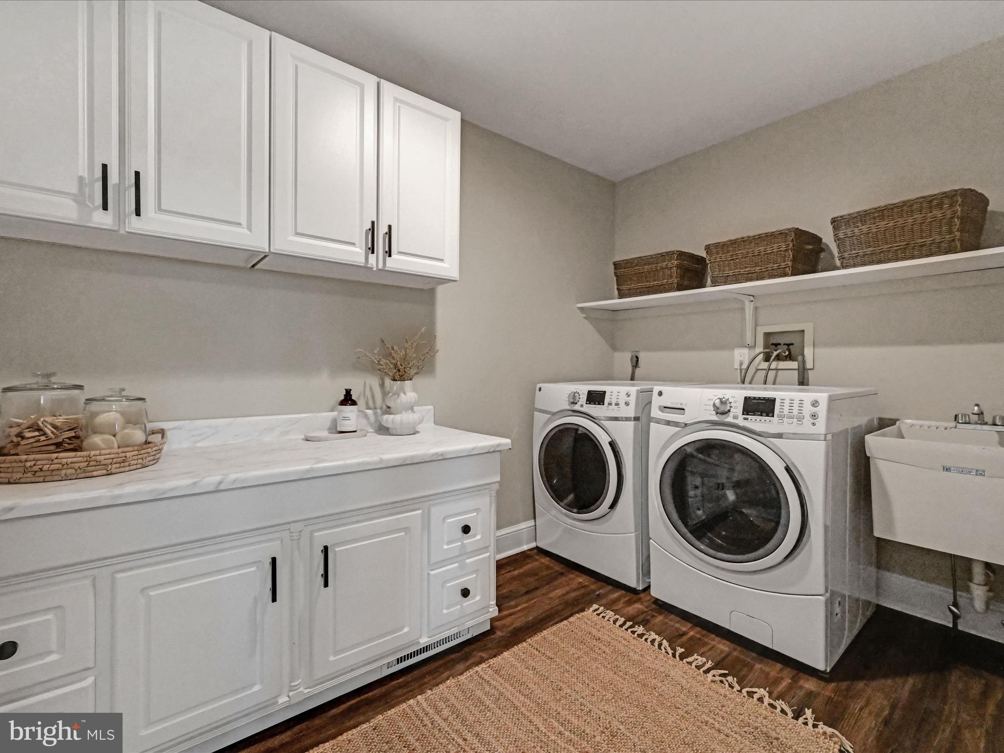 301 Sarsen Drive Lititz, PA 17543 - Photo 33 of 64 Laundry Room