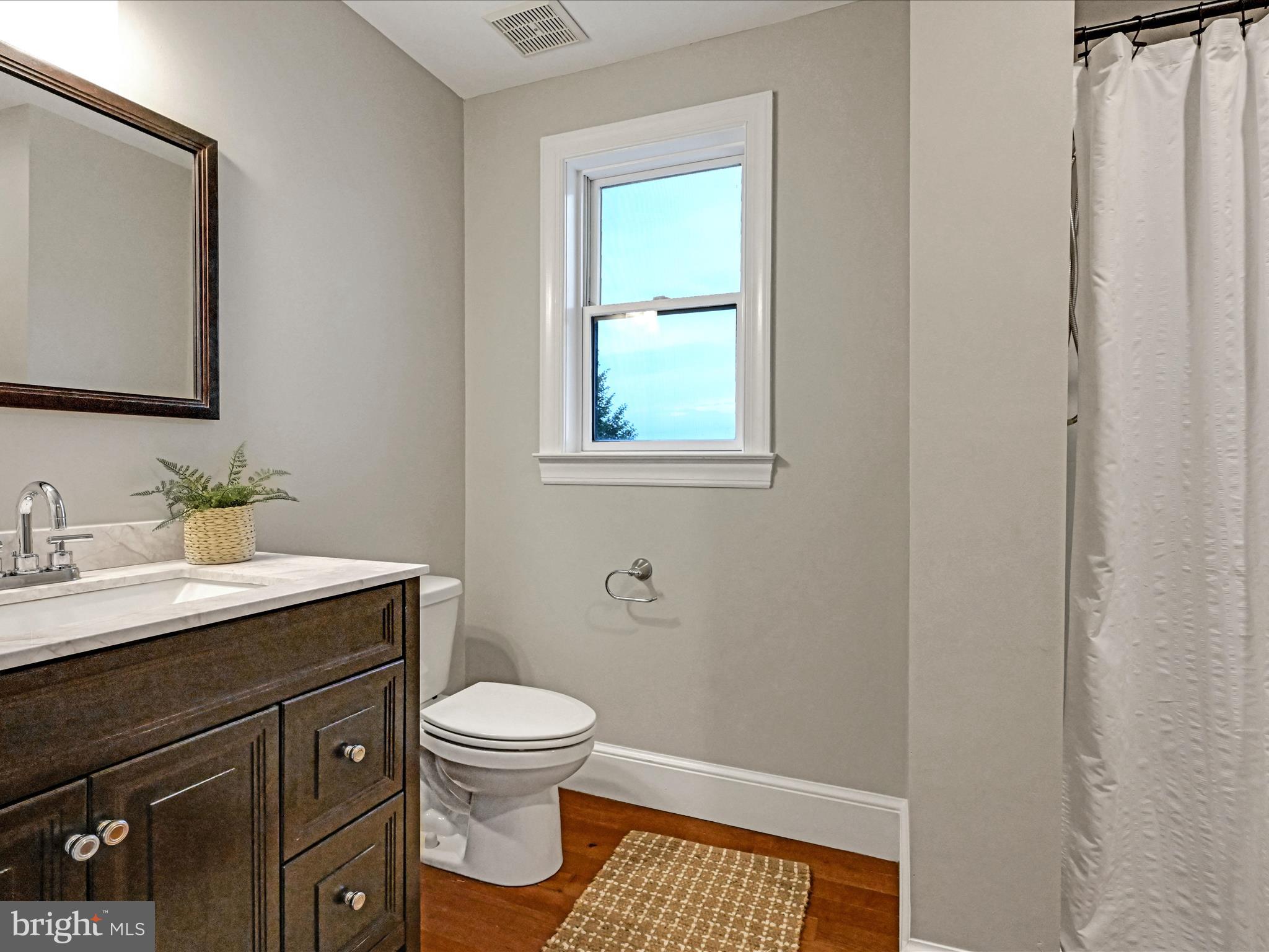 301 Sarsen Drive Lititz, PA 17543 - Photo 50 of 64 Bathroom