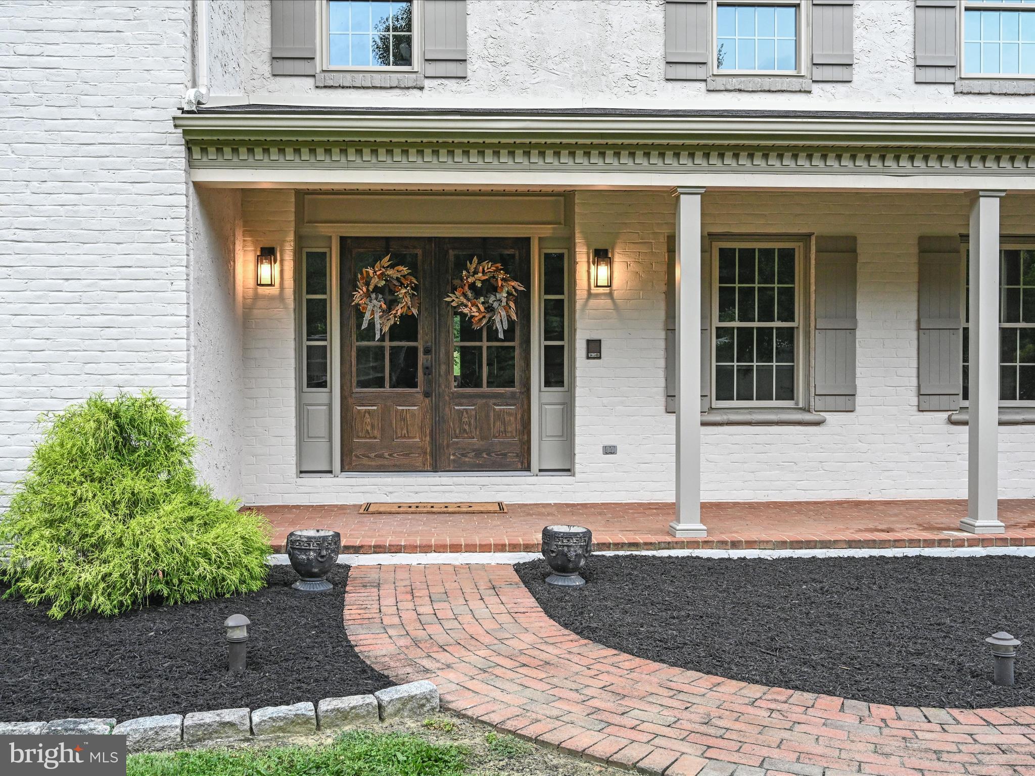 301 Sarsen Drive Lititz, PA 17543 - Photo 6 of 64 Front