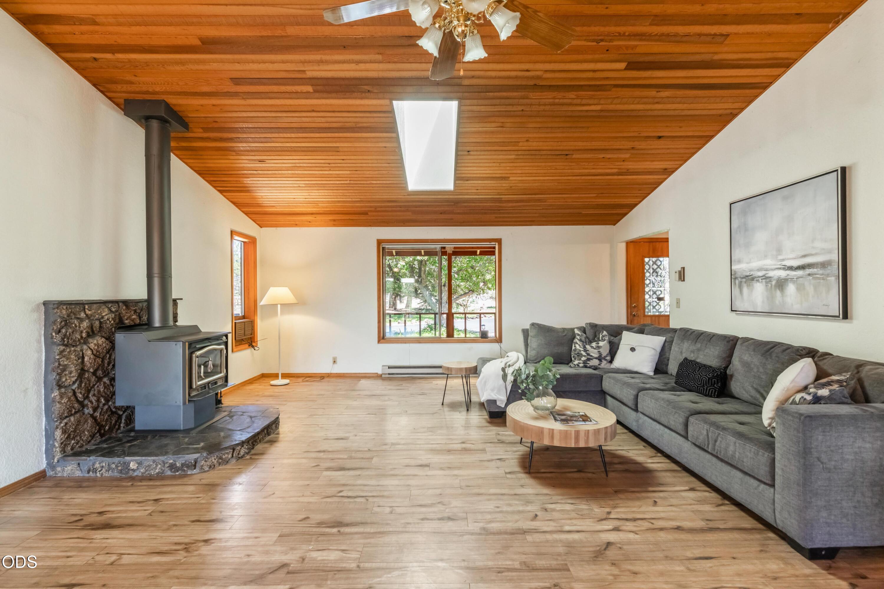 64543 McGrath Road Bend, OR 97701 - Photo 7 of 24