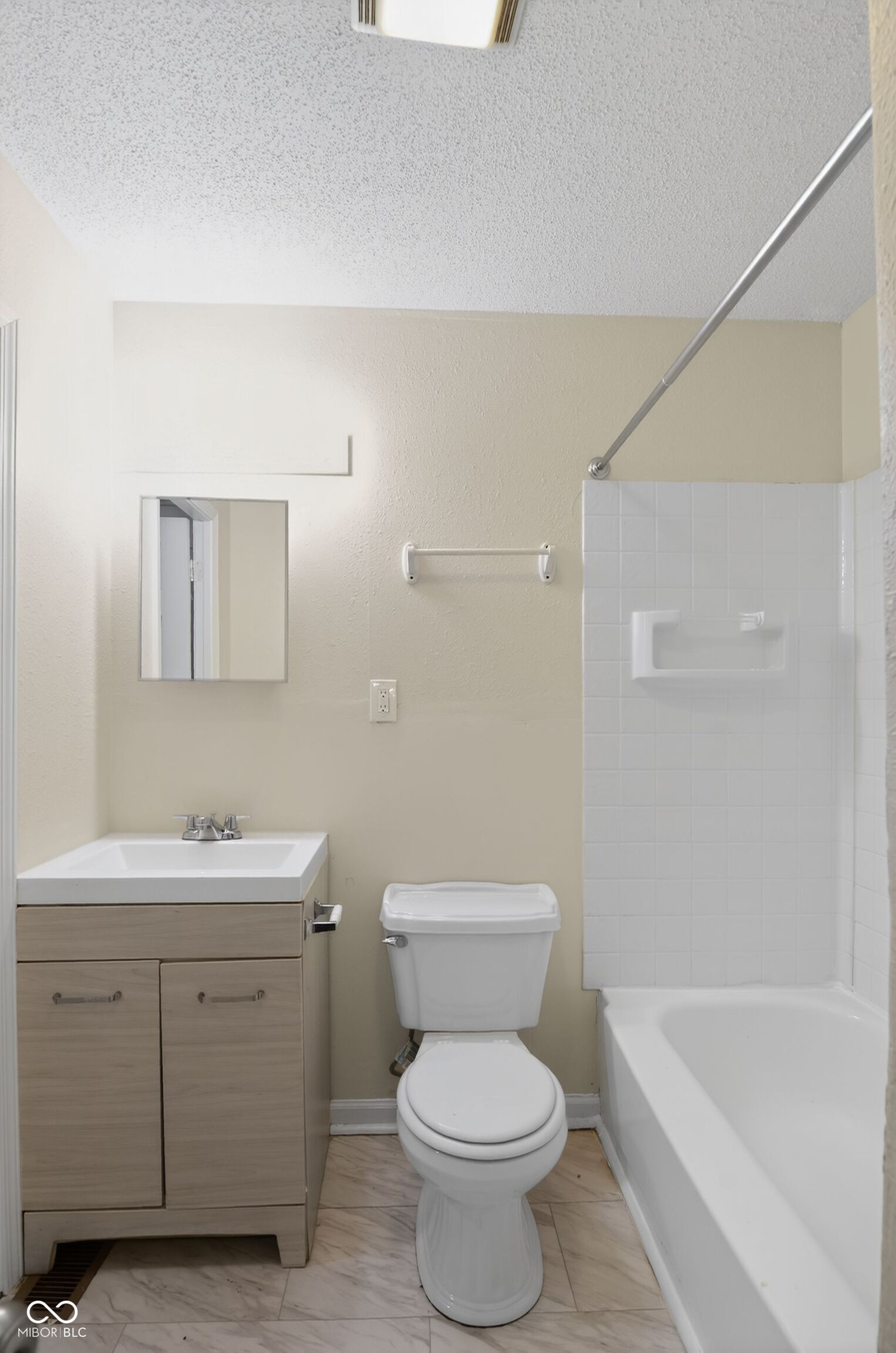 8619 Montery Road Indianapolis, IN 46226 - Photo 21 of 32