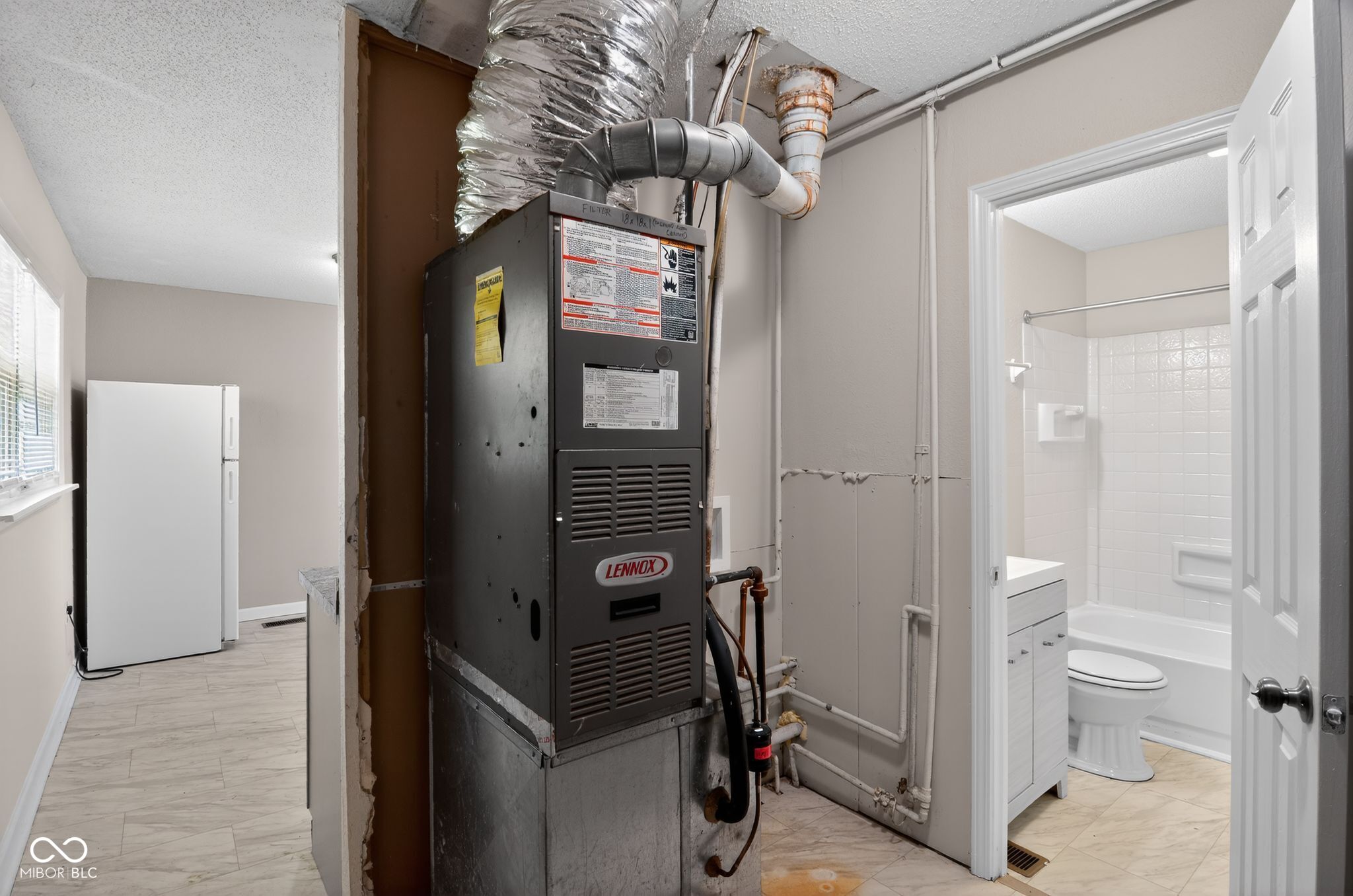 8619 Montery Road Indianapolis, IN 46226 - Photo 22 of 32