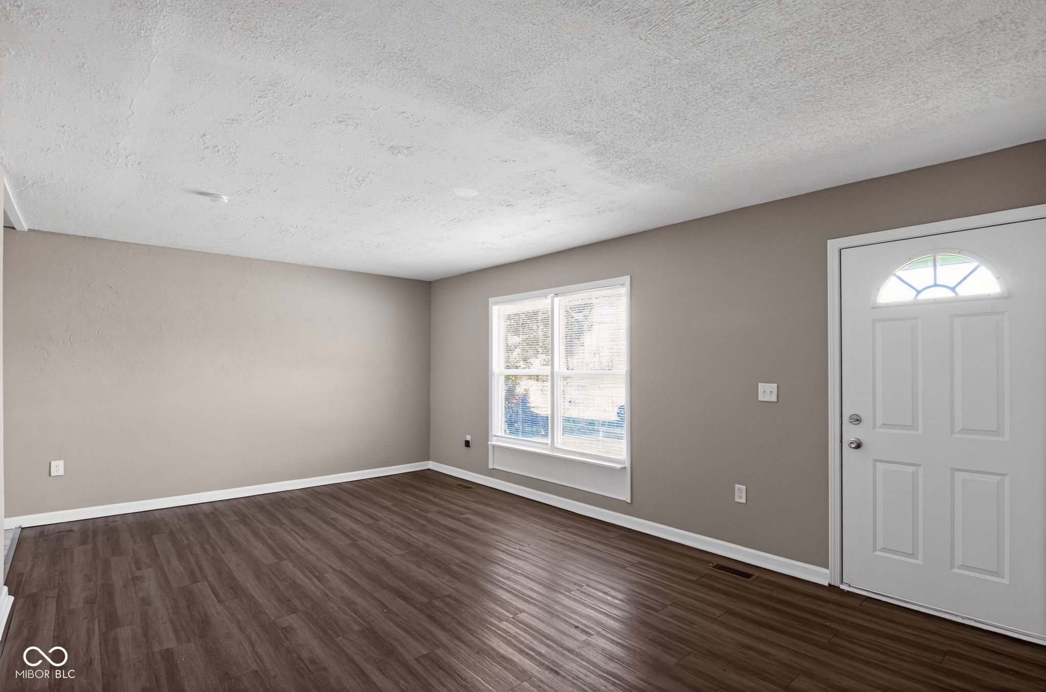 8619 Montery Road Indianapolis, IN 46226 - Photo 23 of 32