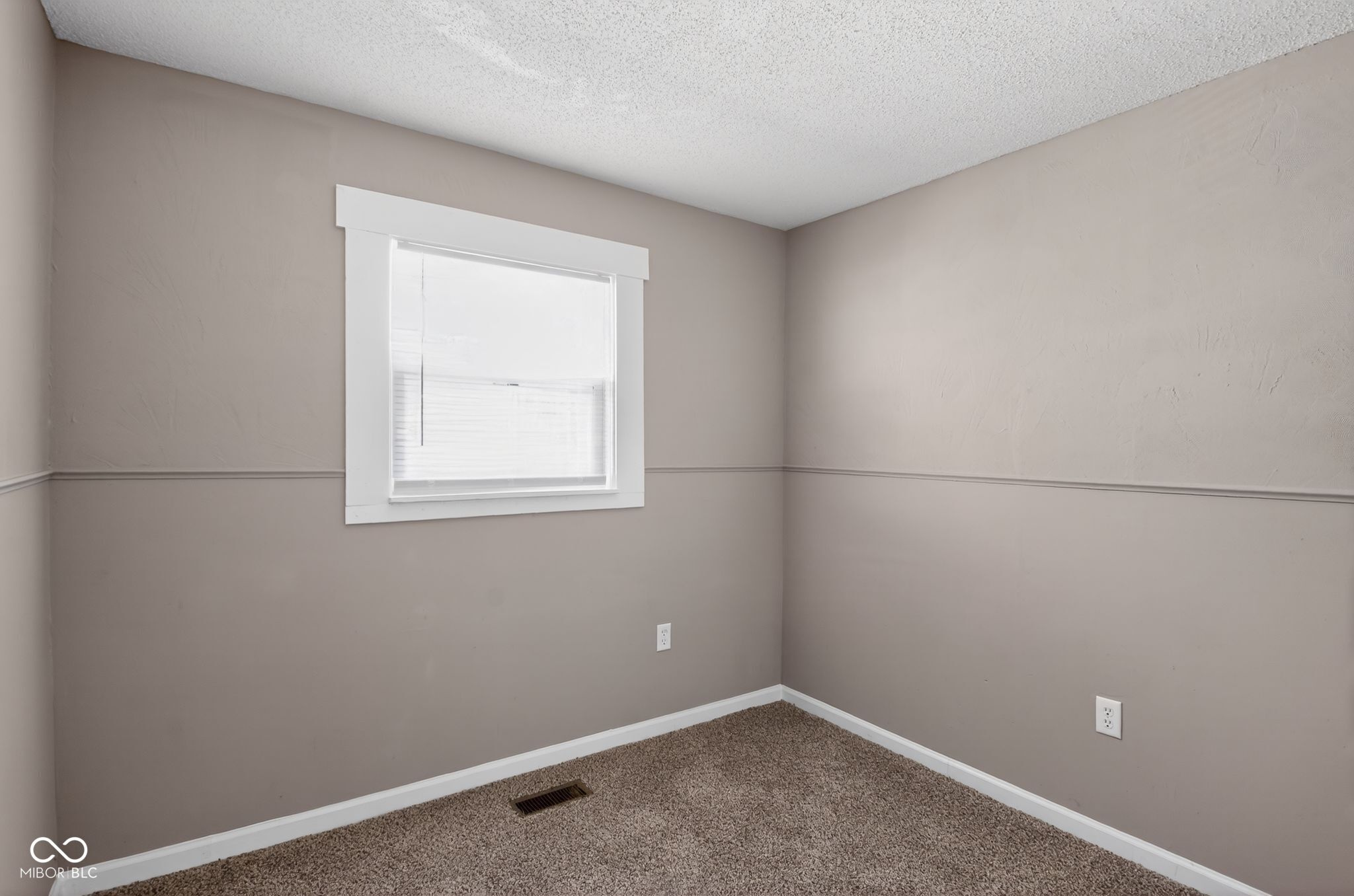 8619 Montery Road Indianapolis, IN 46226 - Photo 24 of 32