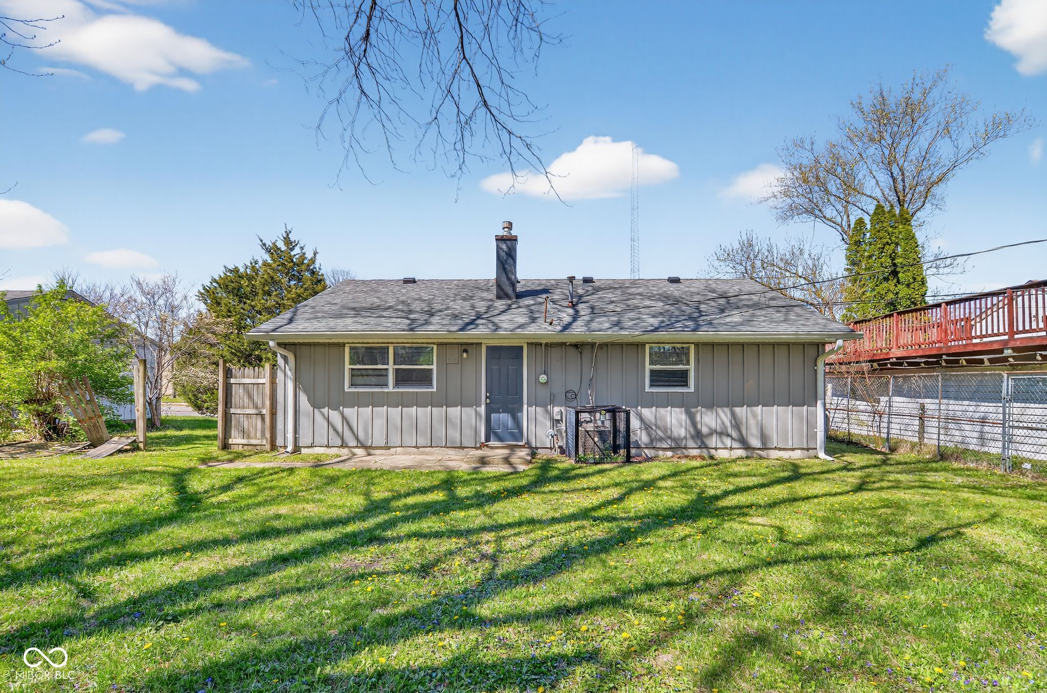 8619 Montery Road Indianapolis, IN 46226 - Photo 4 of 32