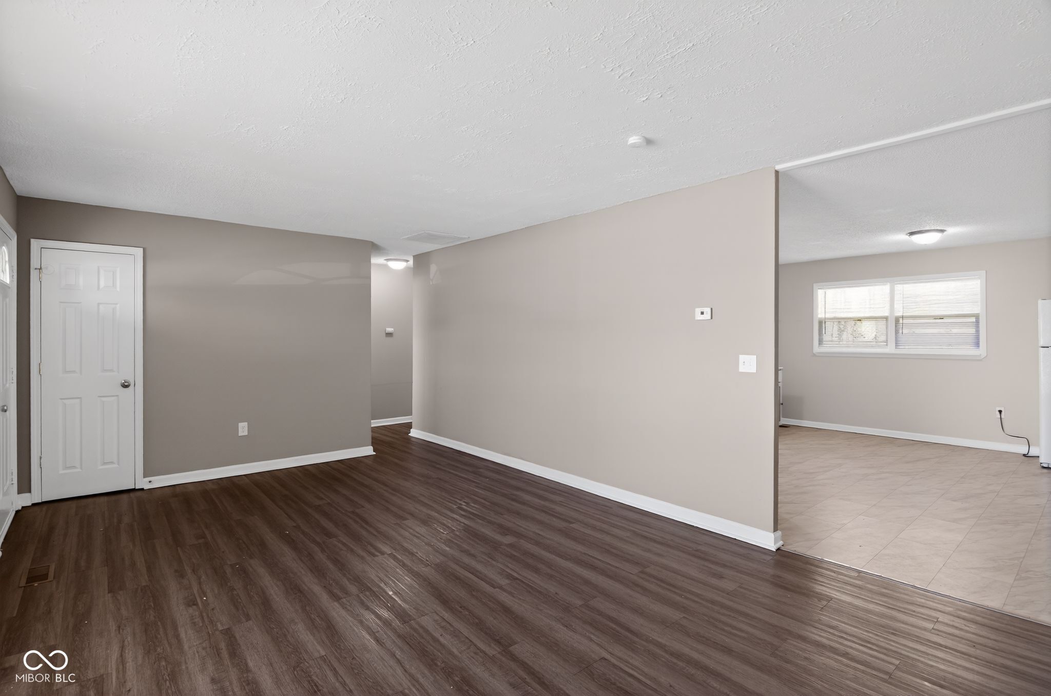 8619 Montery Road Indianapolis, IN 46226 - Photo 7 of 32