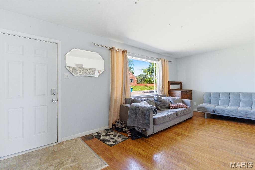 2430 Telegraph Road St. Louis, MO 63125 - Photo 7 of 35 Gallery Image 7