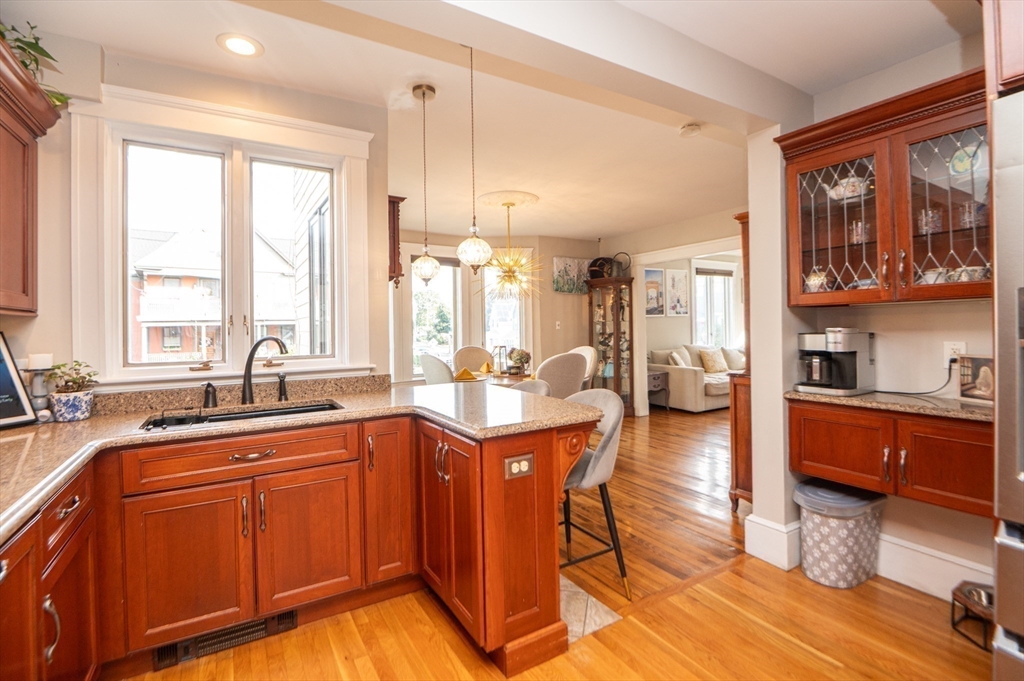 380 Pleasant Street Winthrop, MA 02152 - Photo 11 of 40