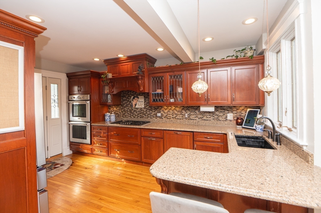 380 Pleasant Street Winthrop, MA 02152 - Photo 12 of 40