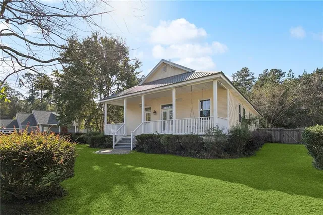 $385,000 | 71100 Bryan Street, Abita Springs, LA 70420