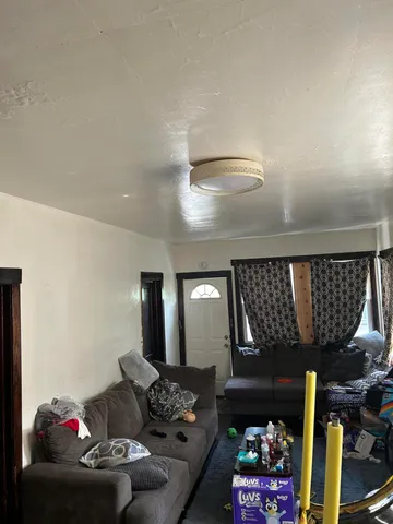 $89,000 | 815 West 25th Avenue, Gary, IN 46407