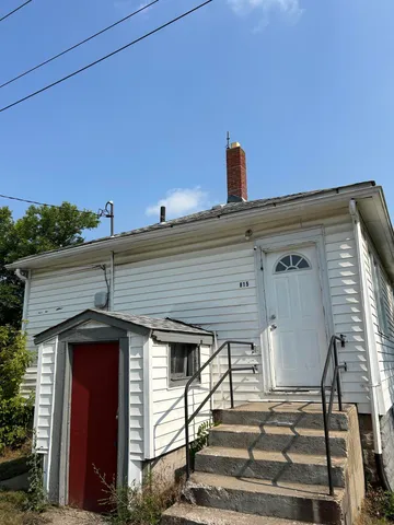 $89,000 | 815 West 25th Avenue, Gary, IN 46407