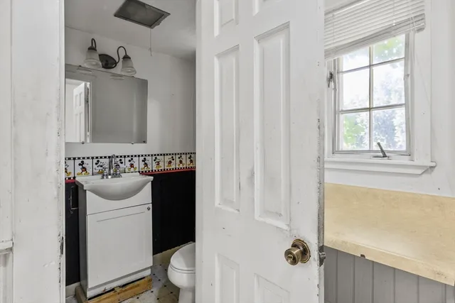 $450,000 | 33 Congress Street, Weymouth, MA 02188