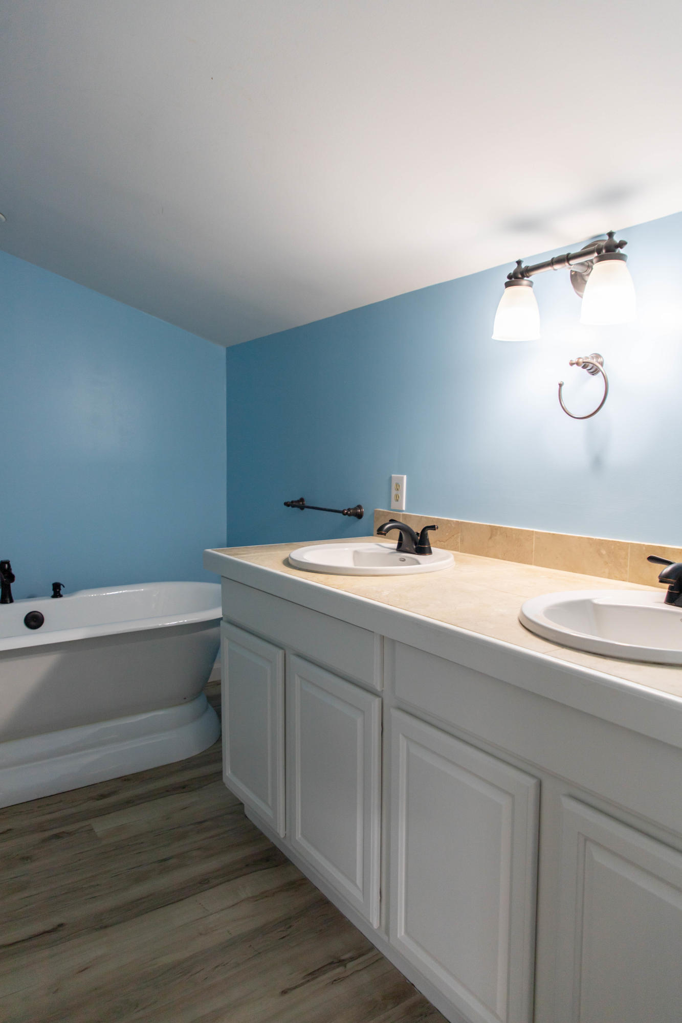 15 Ridgeview Lane Bangor, ME 04401 - Photo 26 of 44 3MackenzieNicolePhotography-36