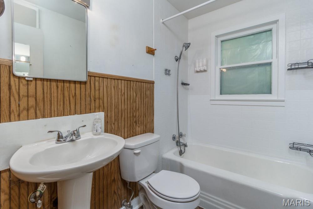 957 Wood Street Lebanon, MO 65536 - Photo 13 of 21