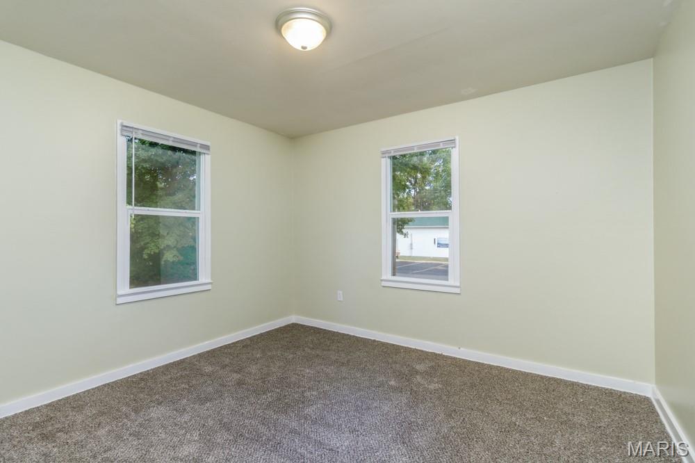 957 Wood Street Lebanon, MO 65536 - Photo 14 of 21