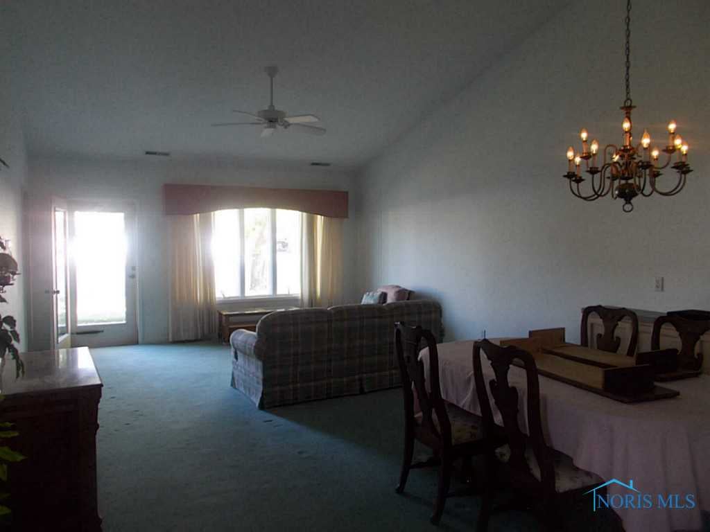 701 Burr Road, Unit 20 Wauseon, OH 43567 - Photo 2 of 11 Gallery Image 2