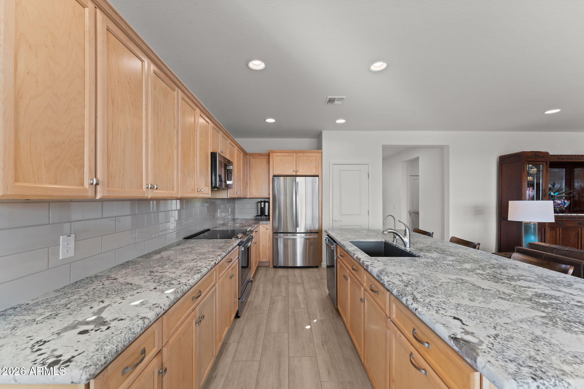 4098 Prairie Schooner Road Wickenburg, AZ 85390 - Photo 16 of 55 Large island