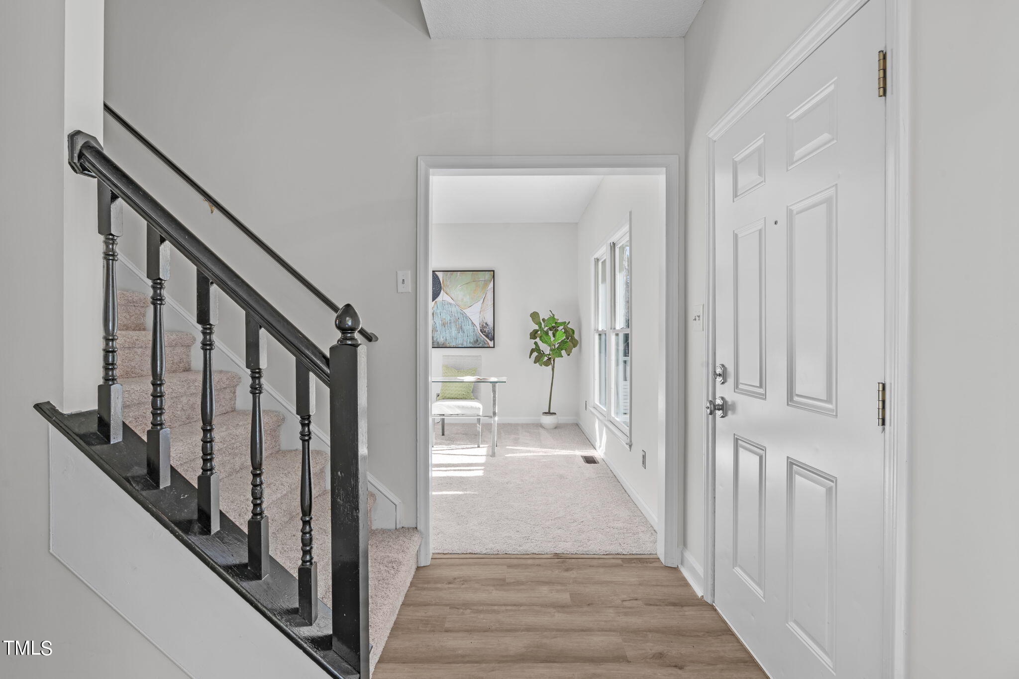 4601 Fisk Court Raleigh, NC 27604 - Photo 4 of 49 Entry