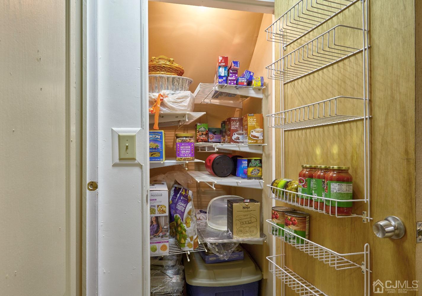 21 Aqueduct Place Howell, NJ 07731 - Photo 24 of 44 a room with musical instruments