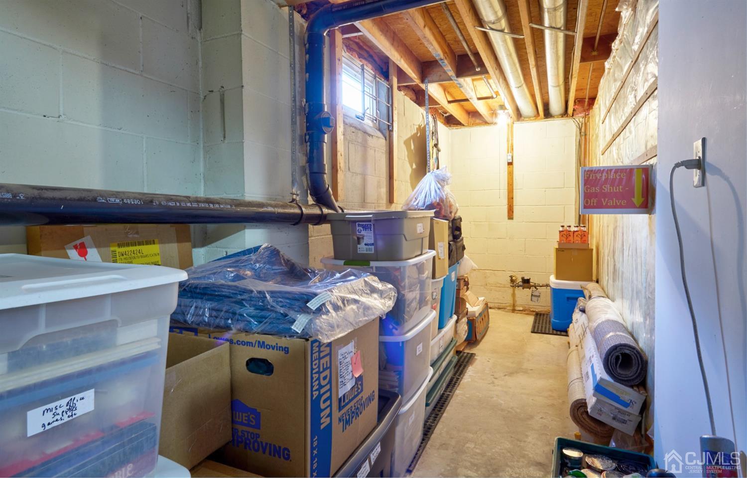 21 Aqueduct Place Howell, NJ 07731 - Photo 28 of 44 a bed room with a bed and a chair