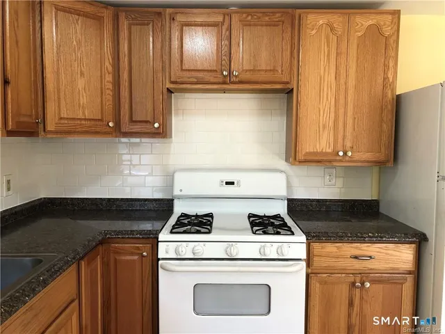 $1,550 | 7 Franklin Street, Seymour, CT 06483