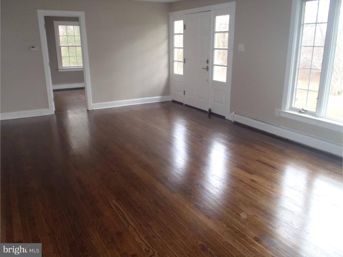 2334 East Rock Road Perkasie, PA 18944 - Photo 11 of 24 Living Room