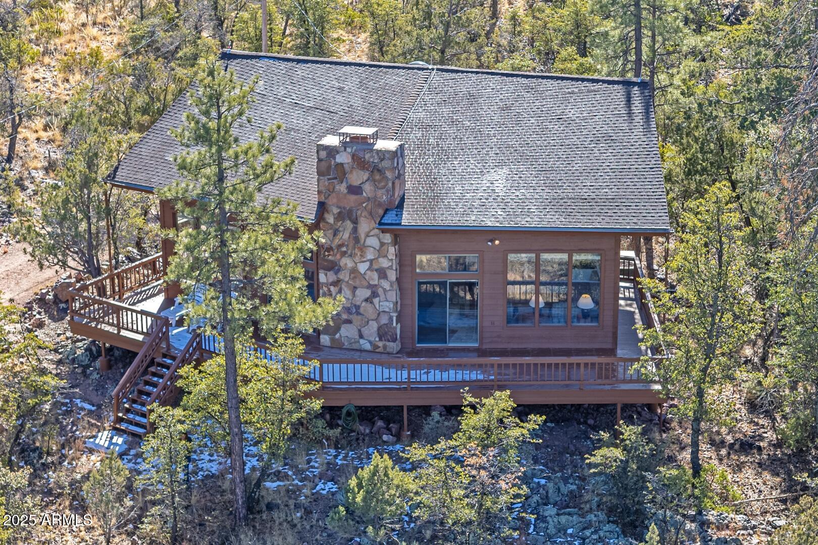 6181 Sharyn Road Pine, AZ 85544 - Photo 30 of 46 front view of a house with a yard