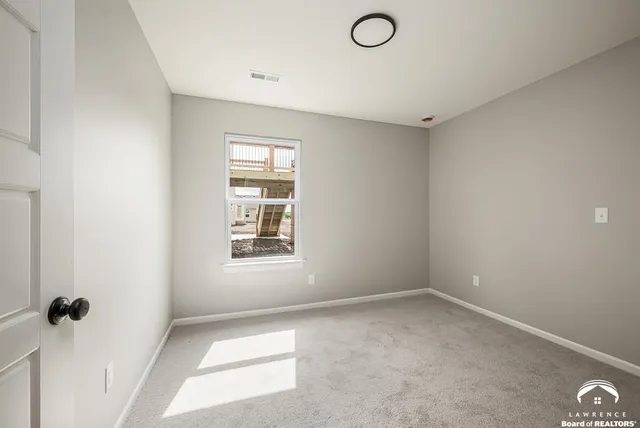 $285,950 | 908 2nd Street, Perry, KS 66073