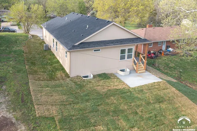 $279,950 | 908 2nd Street, Perry, KS 66073