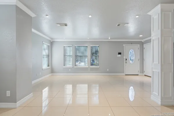 $2,350 | 11016 Forest Shower, Live Oak, TX 78233