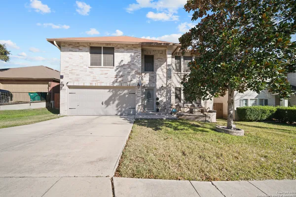 $2,350 | 11016 Forest Shower, Live Oak, TX 78233