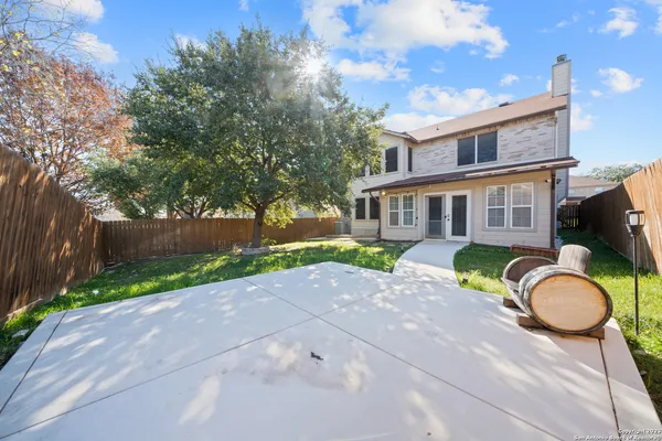 $2,350 | 11016 Forest Shower, Live Oak, TX 78233